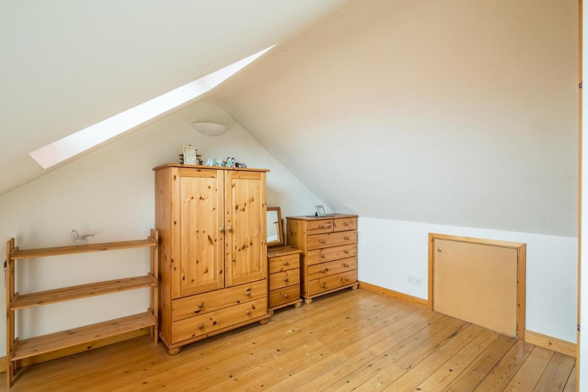 Large 4 Bedroom Home With Garden And Free Parking CBG Exterior foto